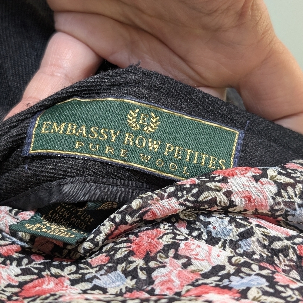 Embassy Row Petites Dark Gray Wool Pencil Skirt with Pockets - Size 12P - Picture 12 of 12
